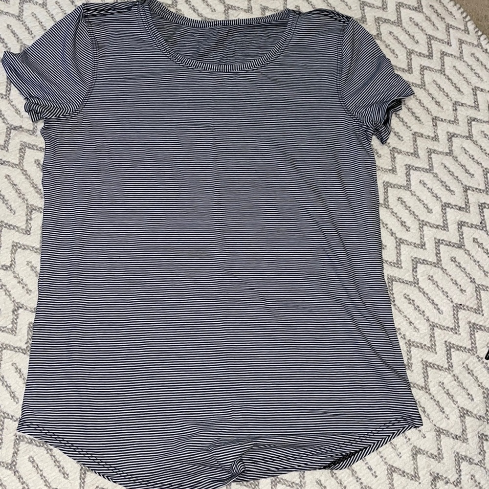 Lululemon top